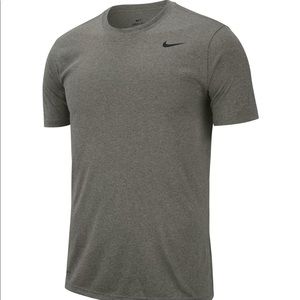 Nike Men's Size S Dri-FIT Legend Training T-Shirt